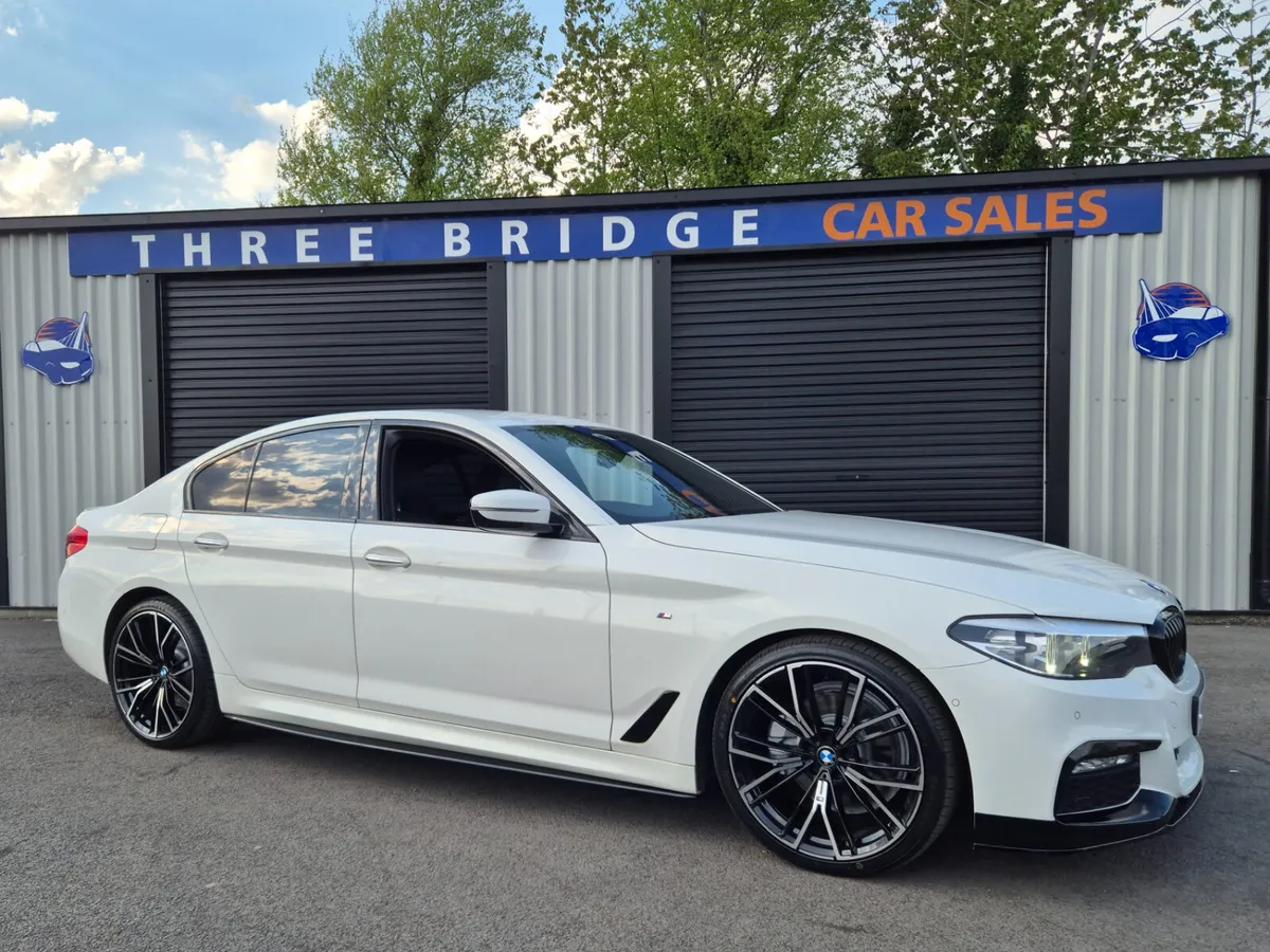 2017 BMW 520D M-SPORT AUTO  FSH, 2 KEYS - Image 1