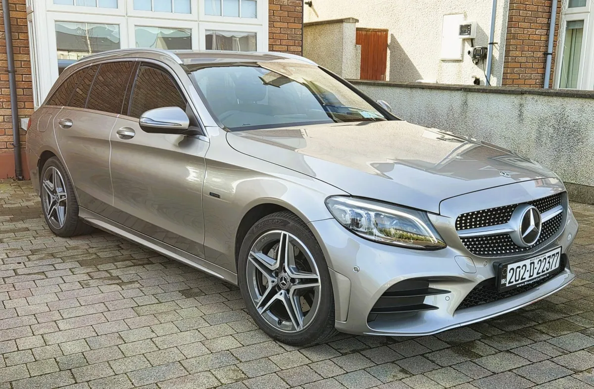 Mercedes-Benz C 300 de AMG Line Estate (202D) - Image 1