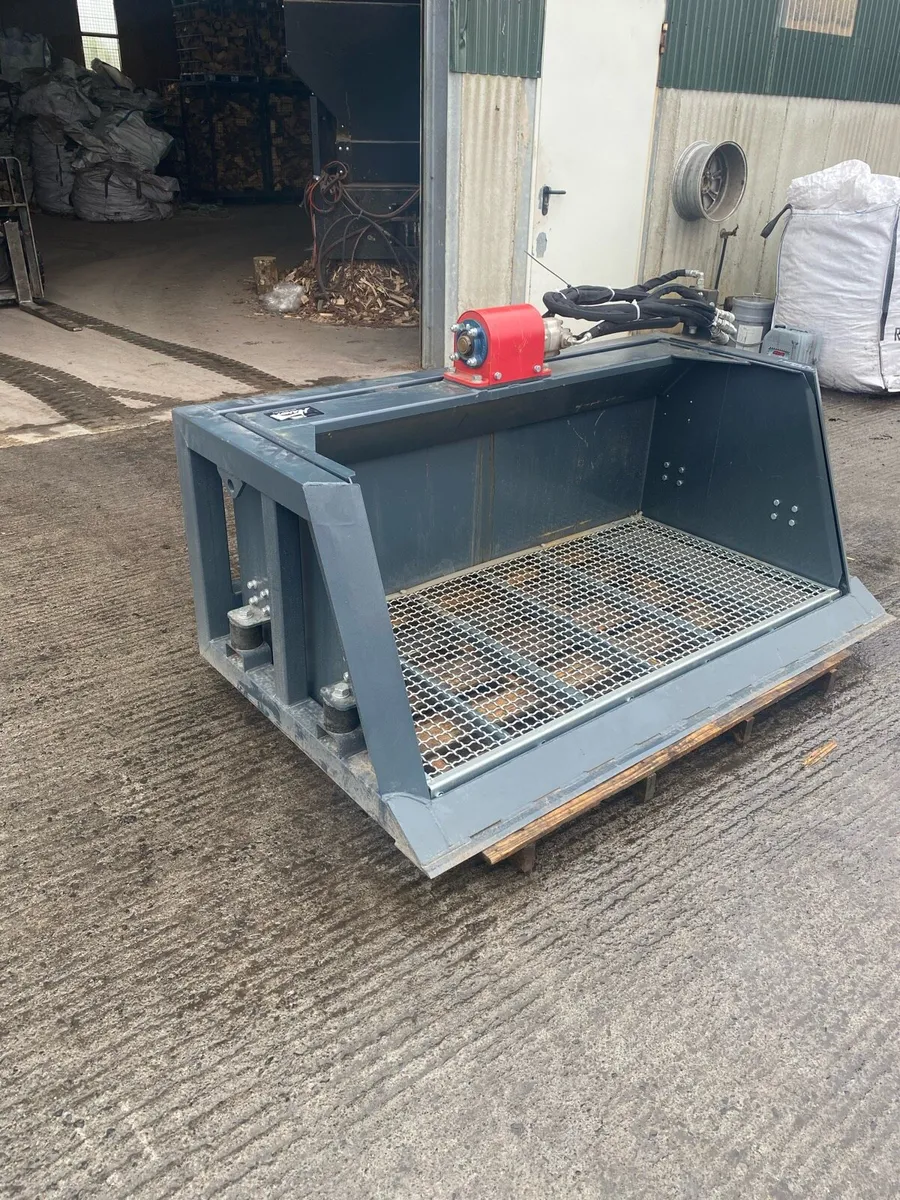 Screening bucket - Image 1