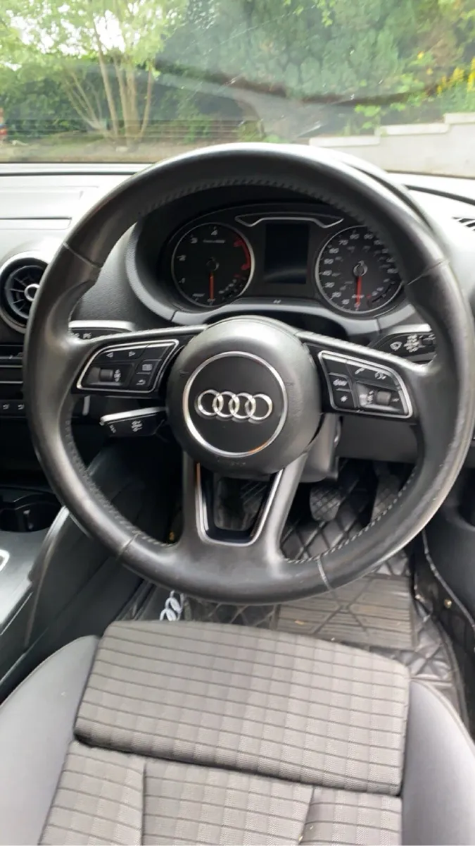 181 Audi A3 saloon - Image 4