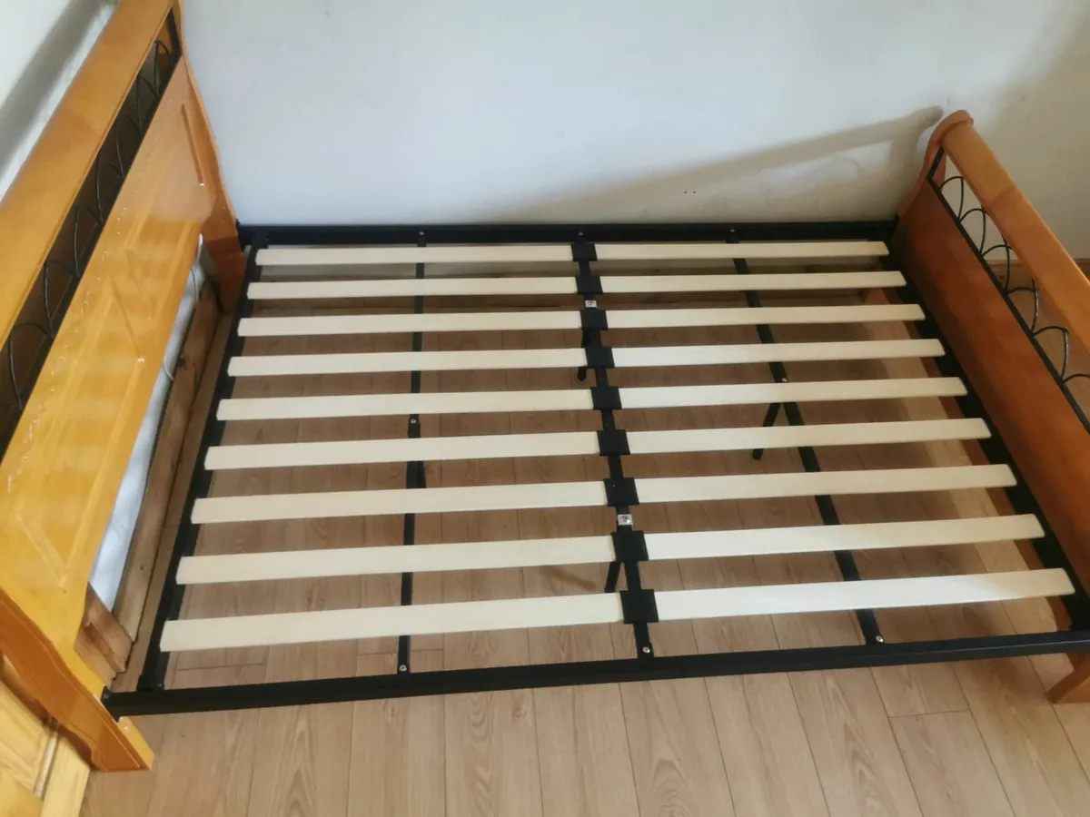 Solid Quality Sturdy Double size bed frame - Image 3