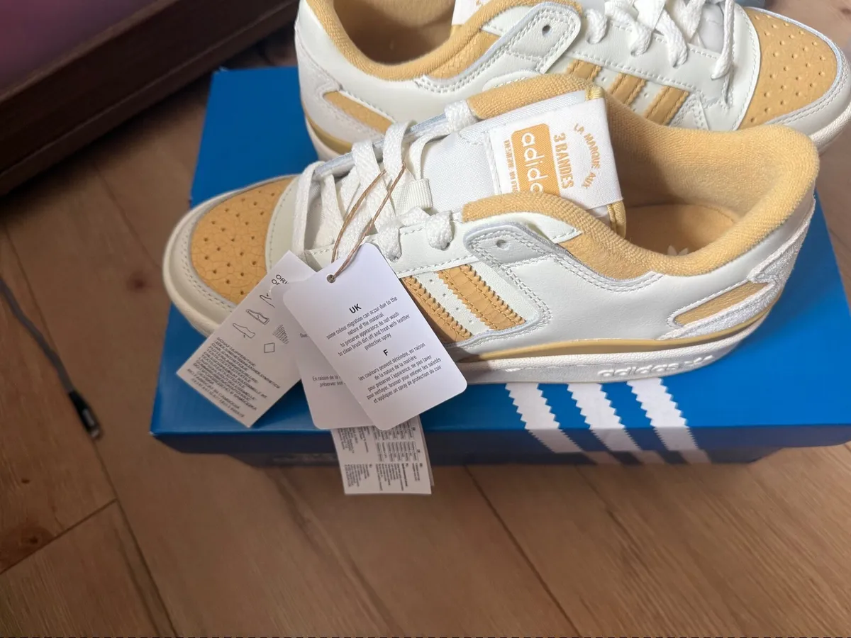 Adidas forum low uk4 new - Image 2