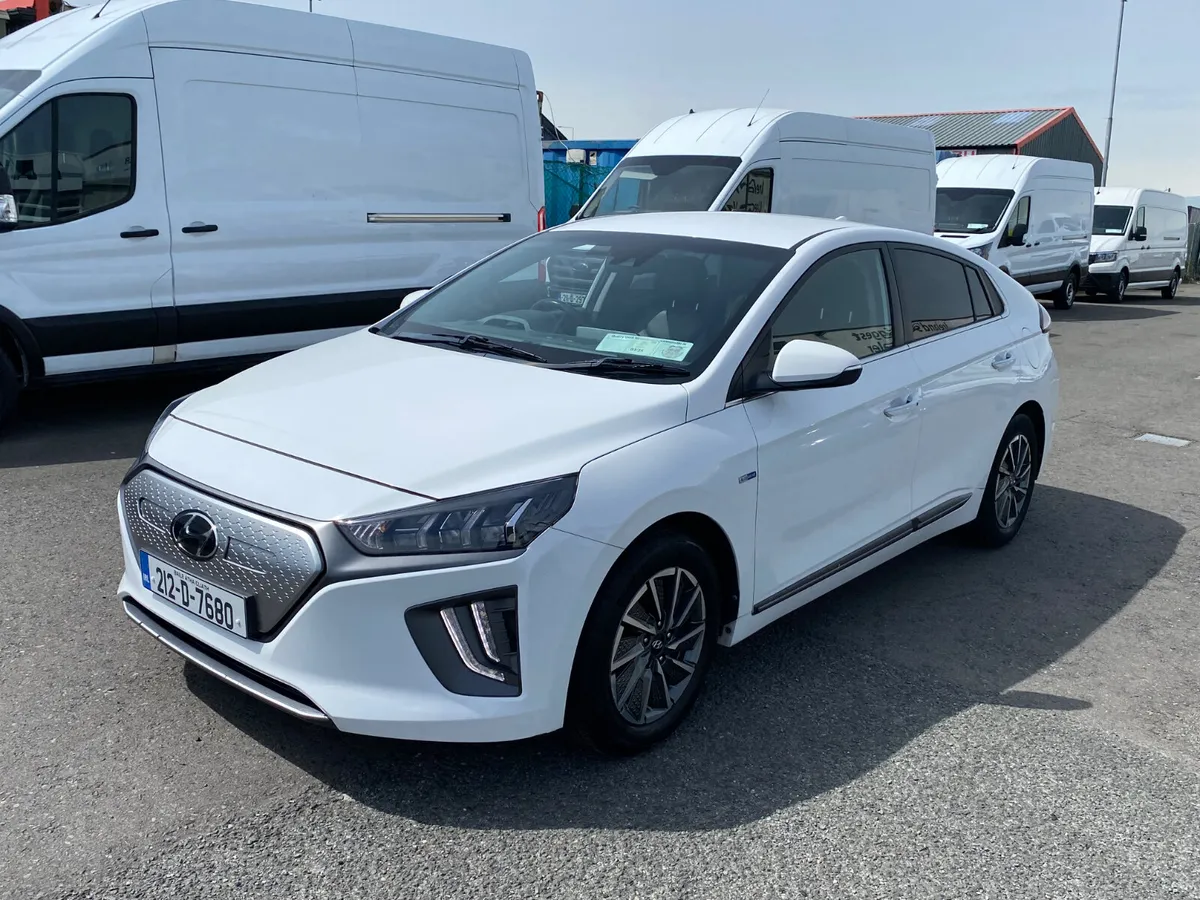 2021 Hyundai IONIQ 38.3KWH Electric - Image 3