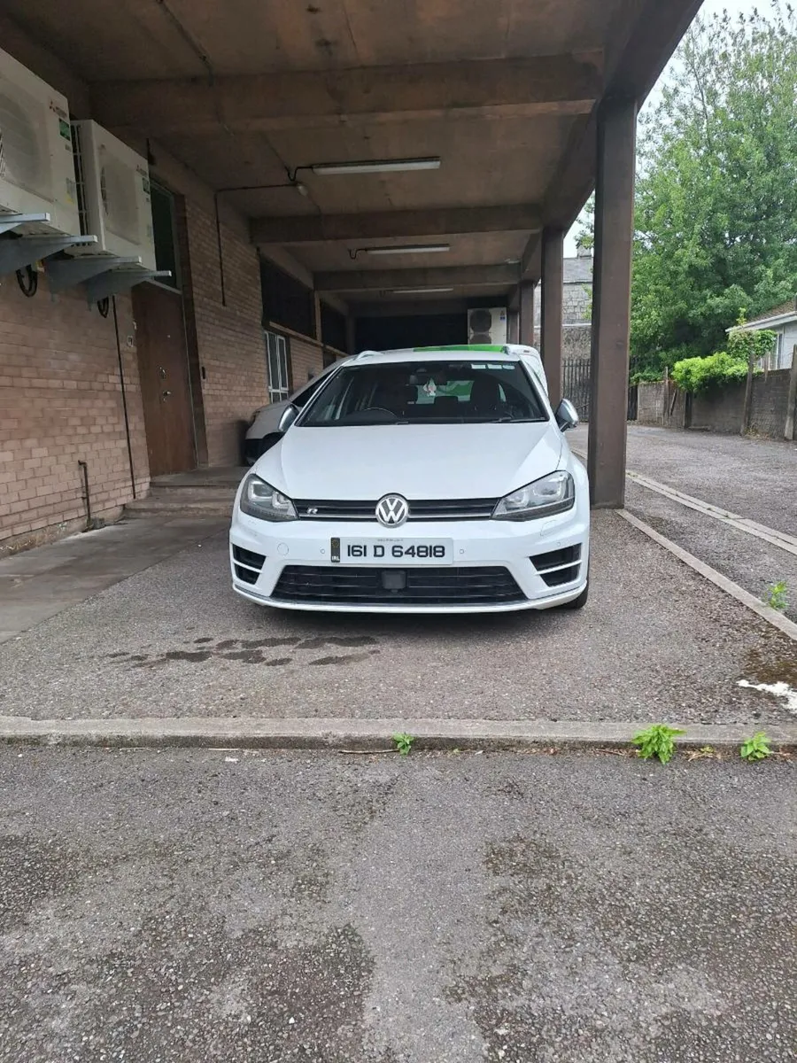 Volkswagen Golf R estate - Image 3