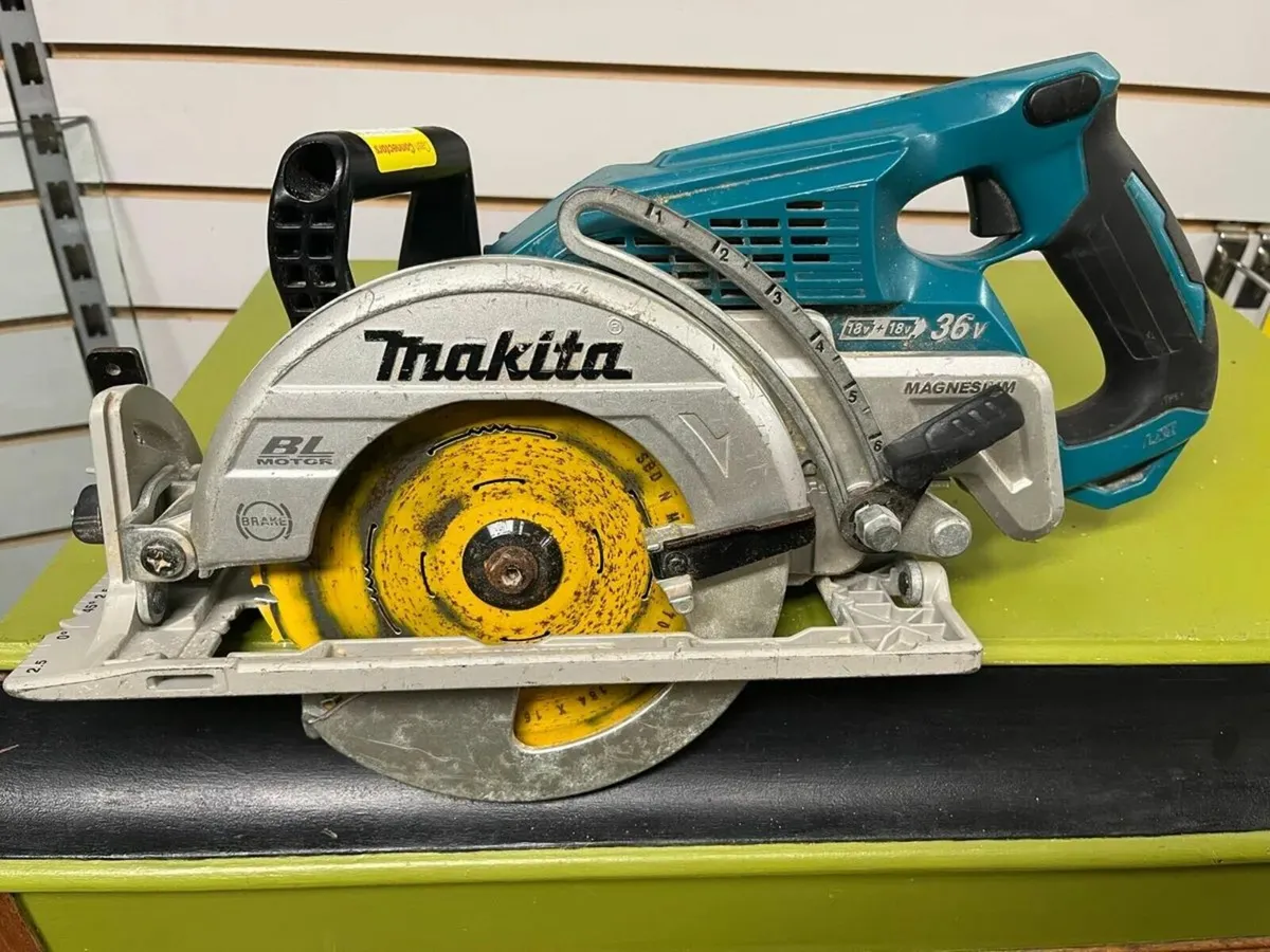 Makita Circular saw 36V - Image 1