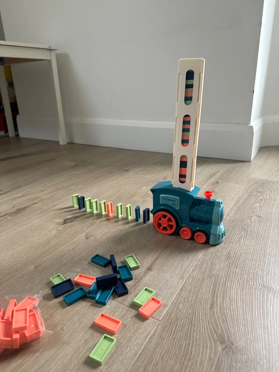 Toy train - Image 1