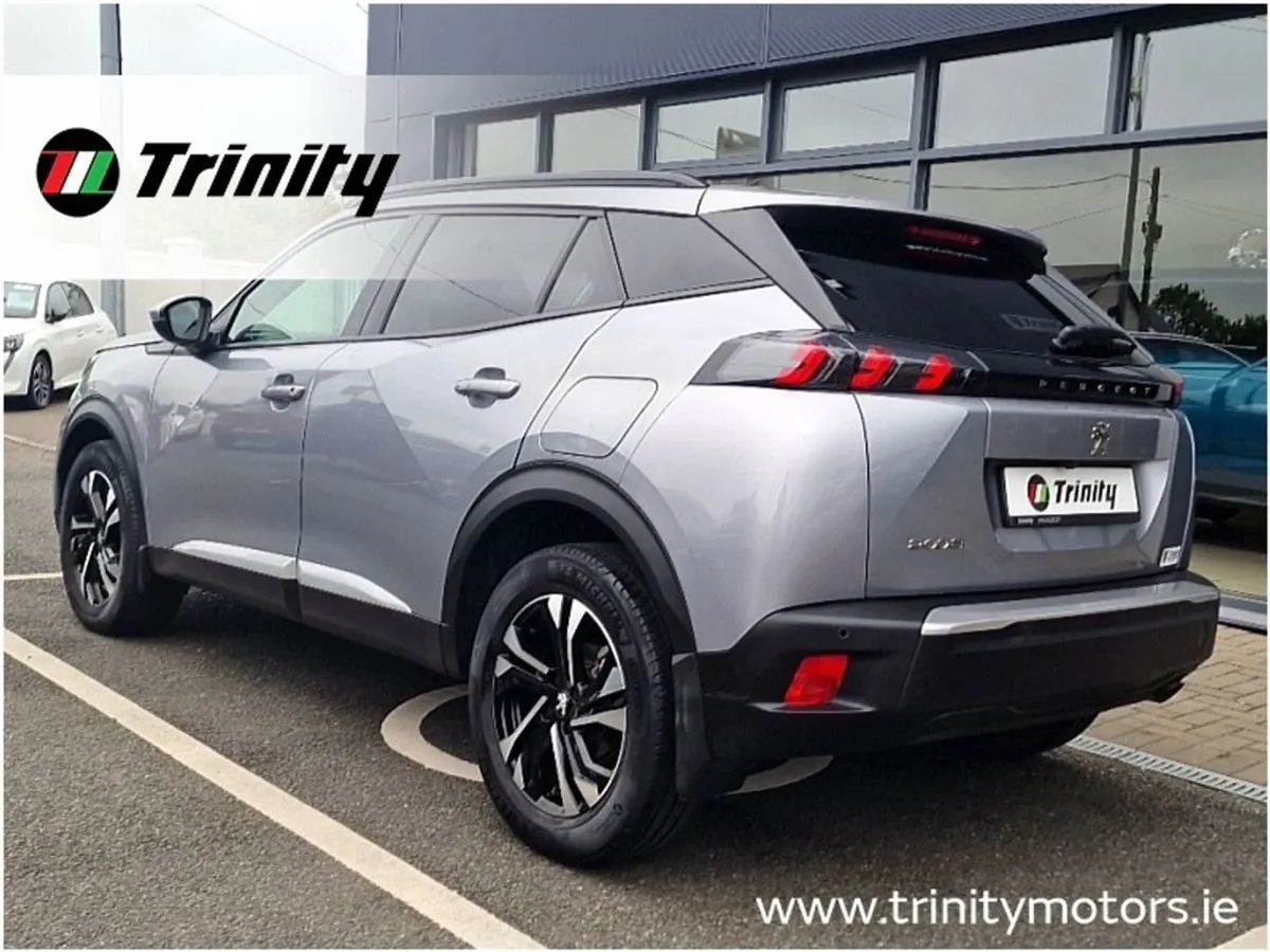 Peugeot 2008 1.2 Puretech 100BHP Allure Trinity M - Image 3