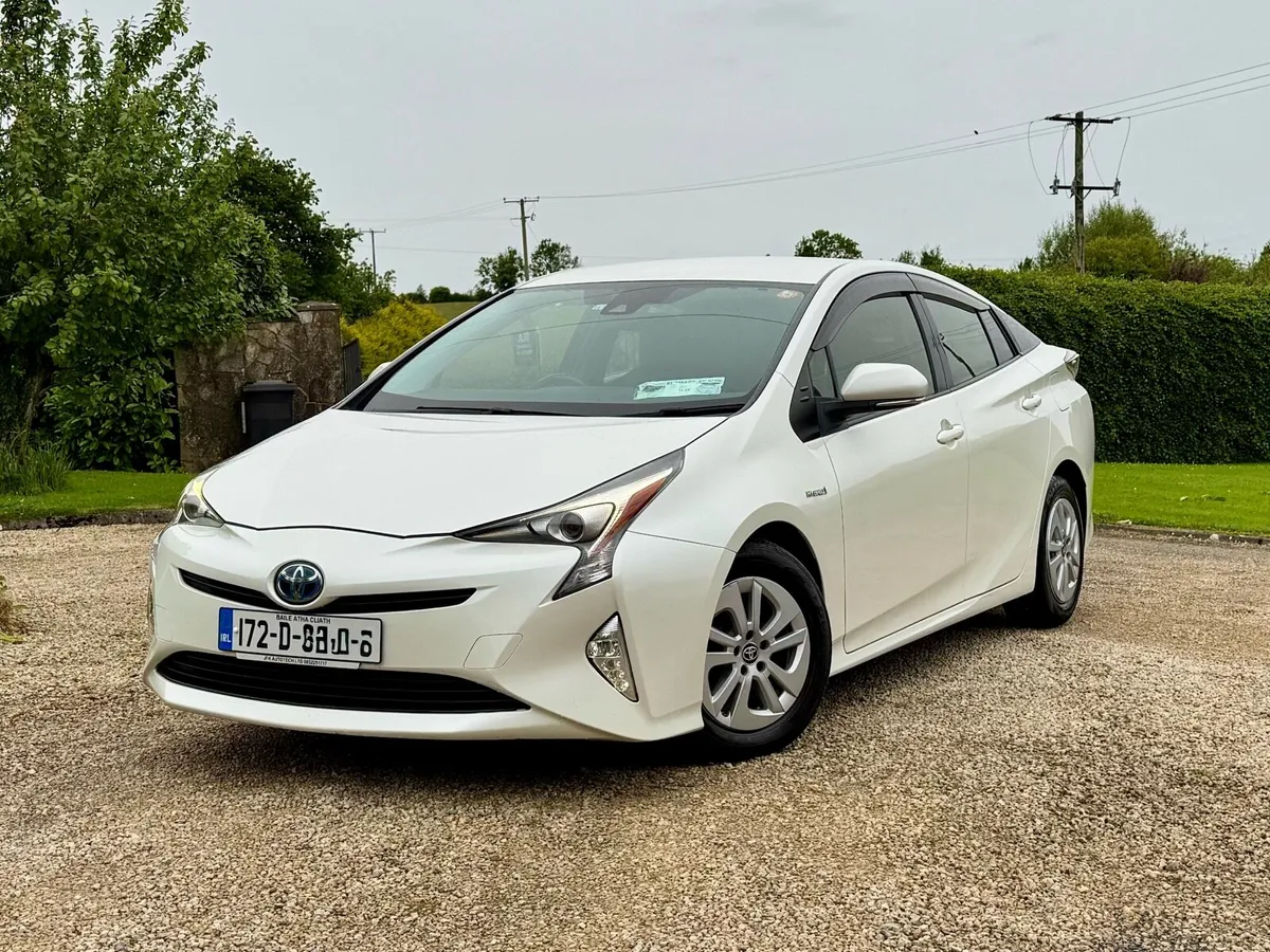 ✅€13995✅ 172 Toyota Prius Hybrid Auto NCT & Tax - Image 1