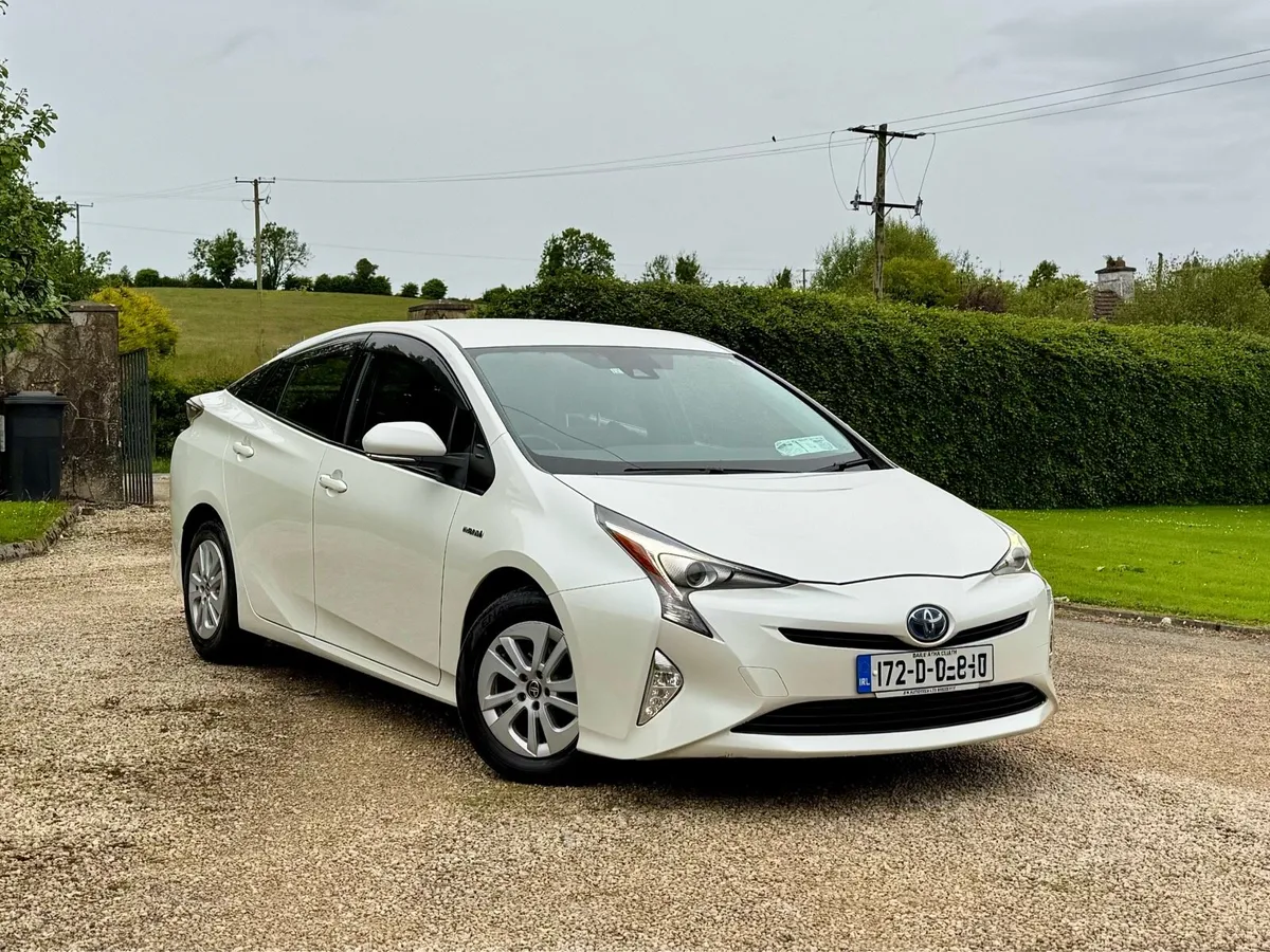 ✅€13995✅ 172 Toyota Prius Hybrid Auto NCT & Tax - Image 3