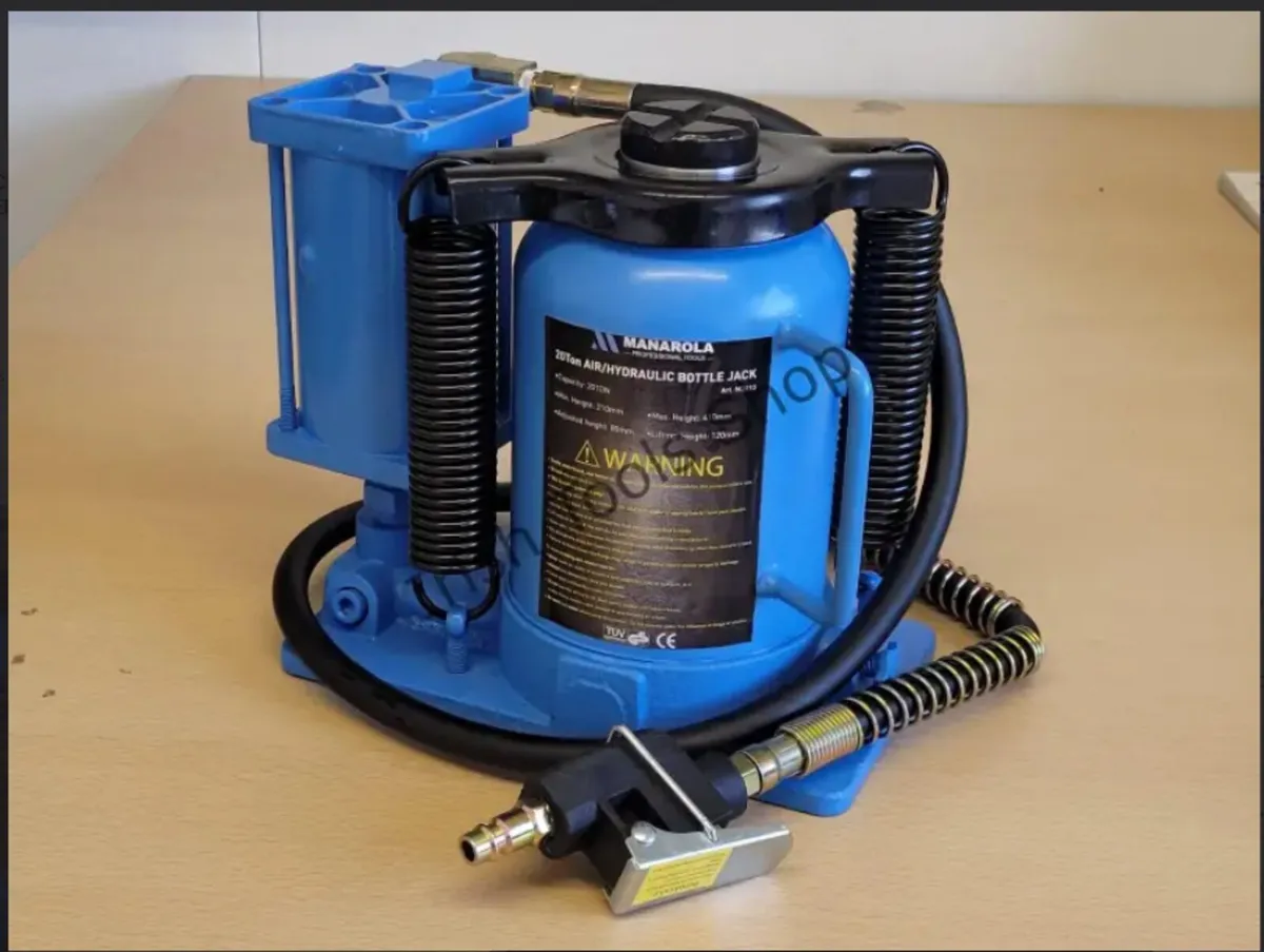 20 Ton Air / Hydraulic Bottle Jack With Wide Base