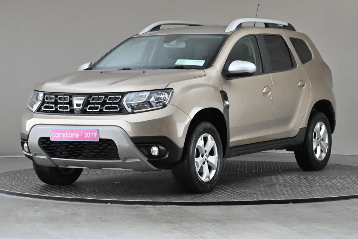 Dacia Duster 1.5 DCI Blue 115BHP Comfort  sat Nav - Image 3