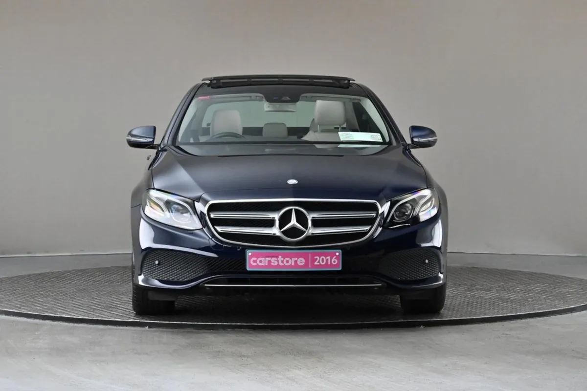 Mercedes-Benz E-Class E 200 D Avantgarde pan Roof - Image 2
