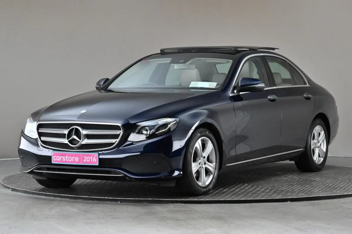 Mercedes-Benz E-Class E 200 D Avantgarde pan Roof - Image 3