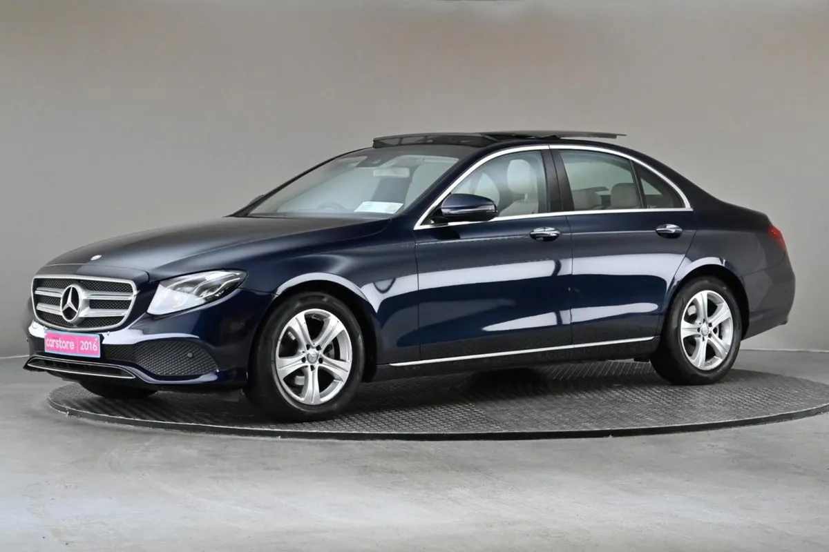 Mercedes-Benz E-Class E 200 D Avantgarde pan Roof - Image 4