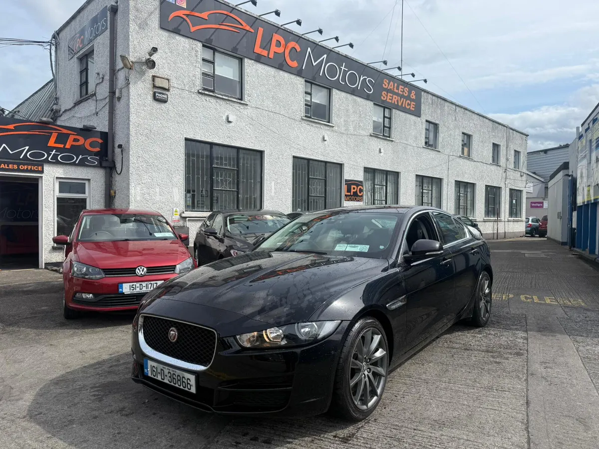 Jaguar XE 2016 - Image 4