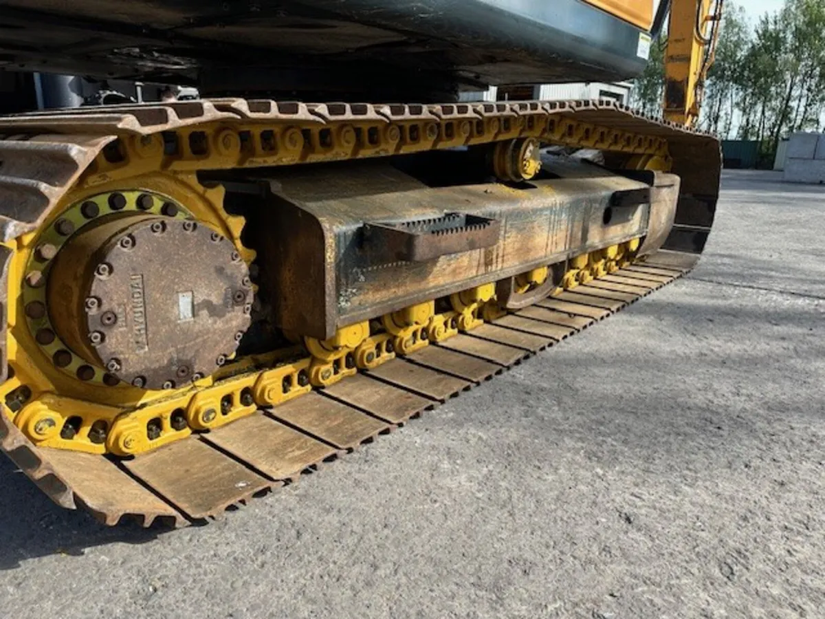 Hyundai Solutions at Undercarriage Ireland - Image 4