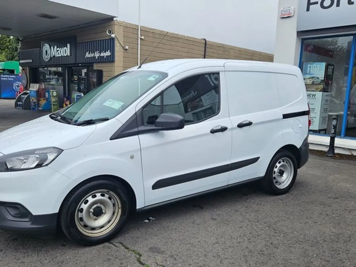Ford TRANSIT COURIER Base 1.5td 75ps M6 2DR - Image 4