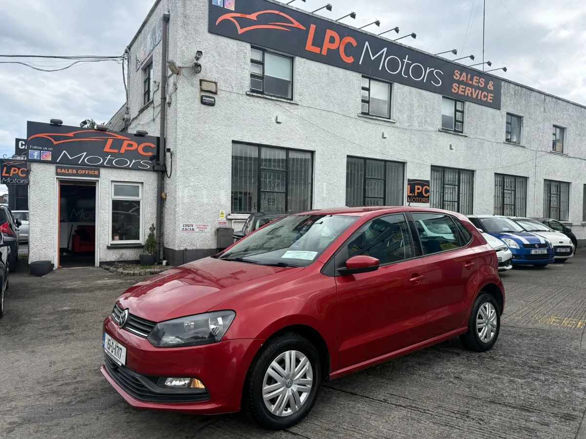 Volkswagen Polo 2015 - Image 2