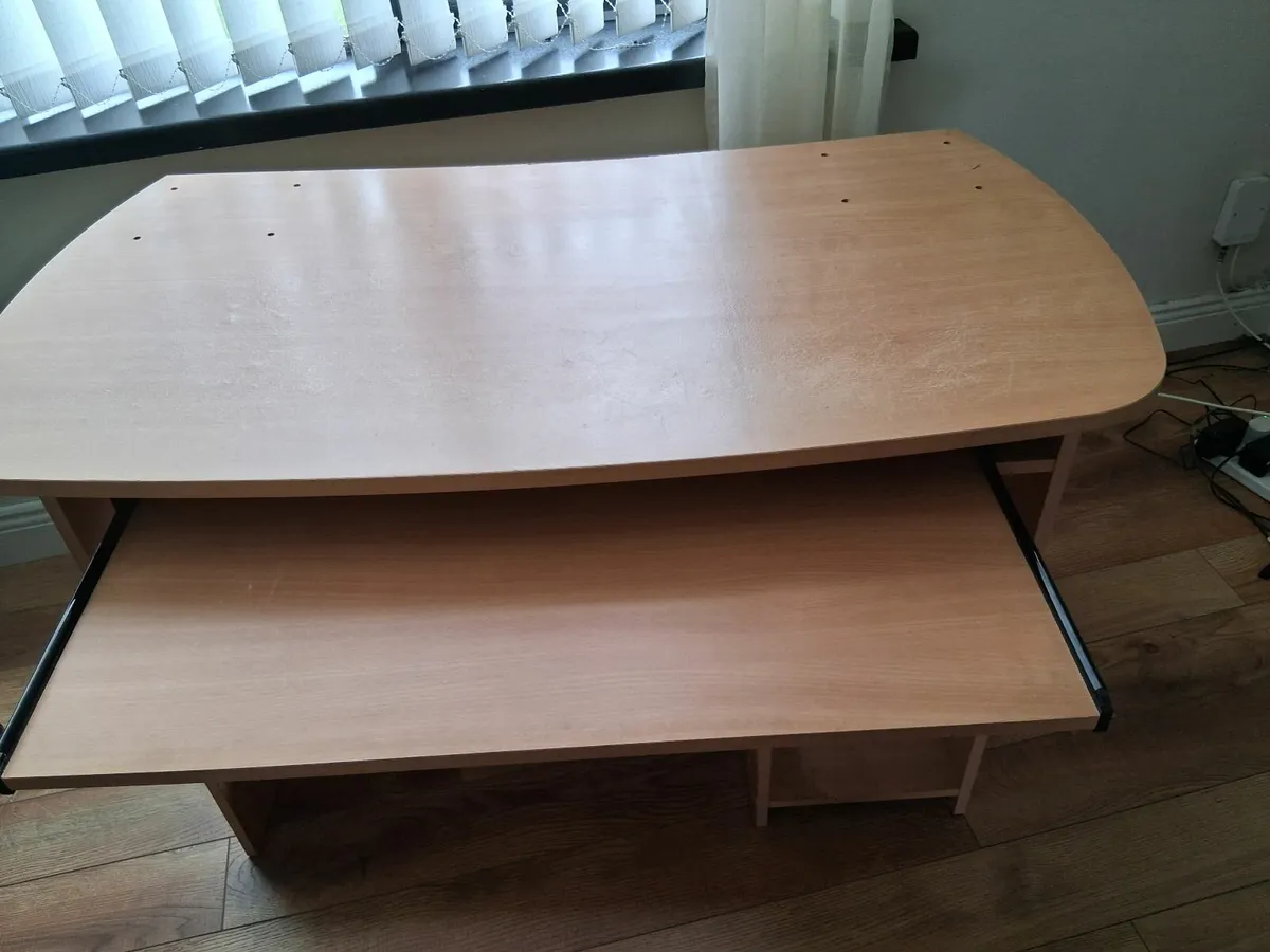 Computer desk and chair - Image 4