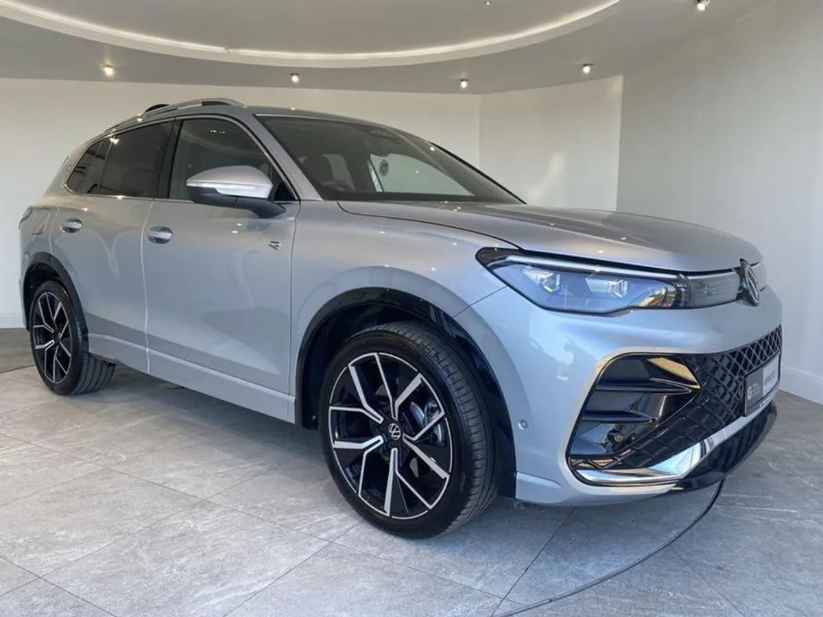 Volkswagen Tiguan 2.0 TDI R-line 5dr DSG - Image 1