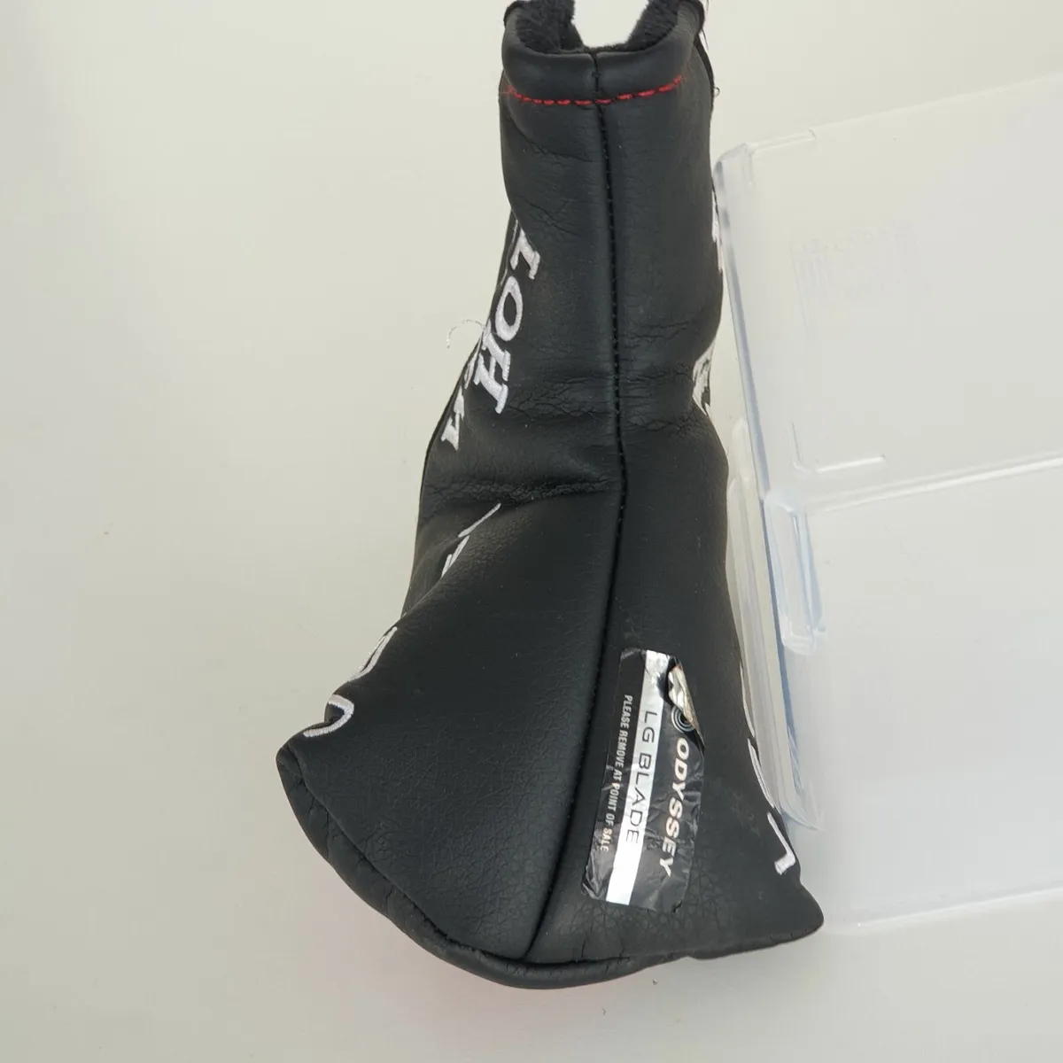 Odyssey white hot versa putter head cover - Image 3