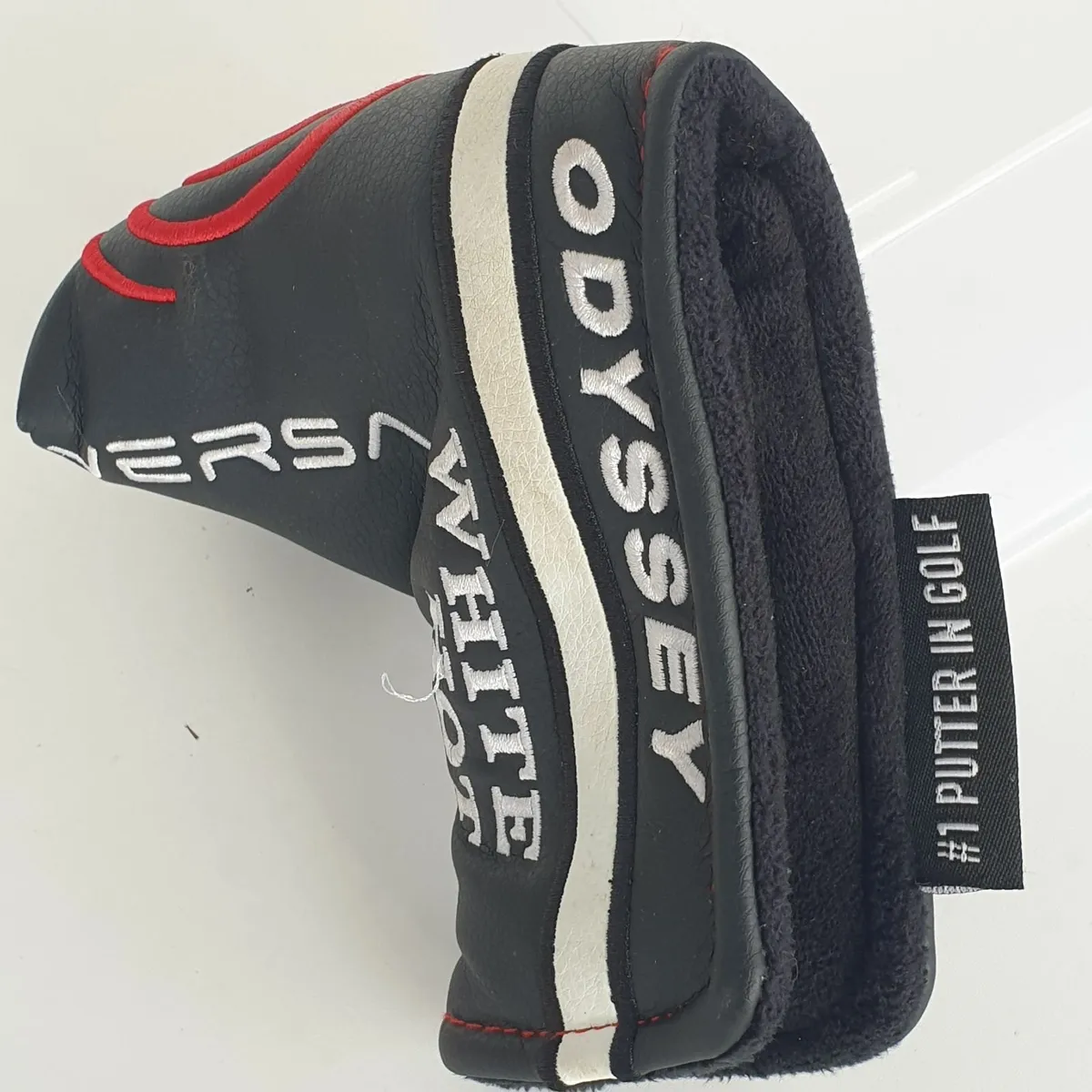 Odyssey white hot versa putter head cover - Image 4