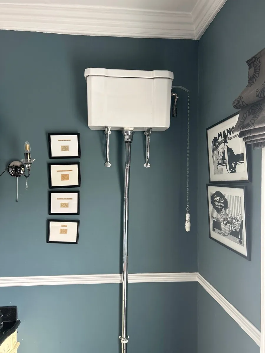 Toilet & Cistern - Image 2