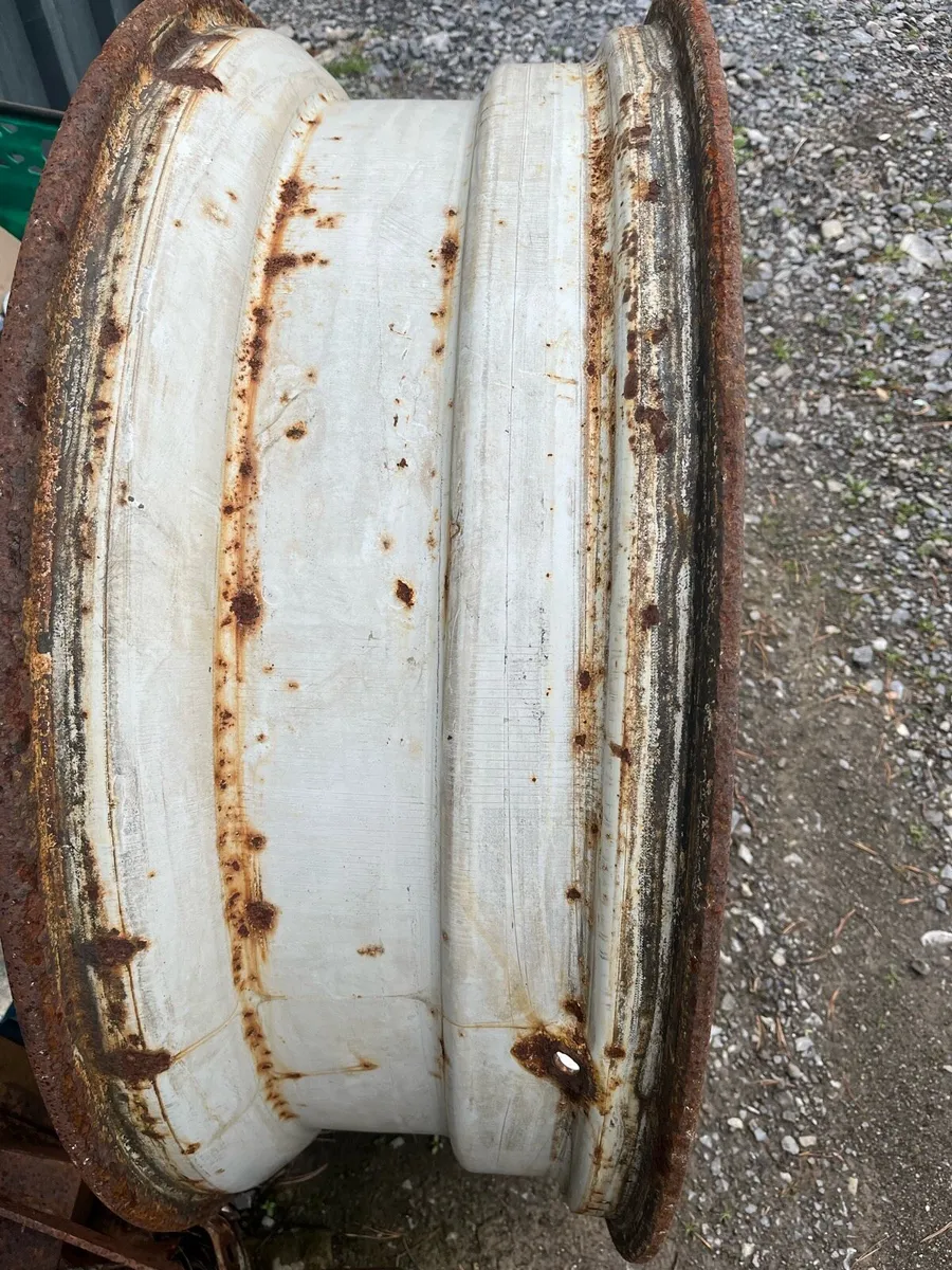 38” Ford wheels - Image 3