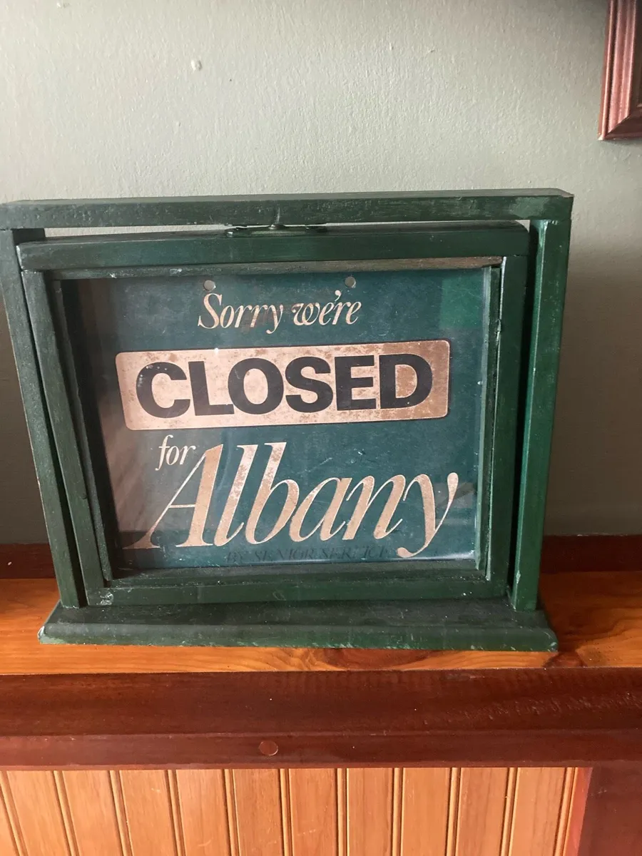 Pub Memorabilia - Image 4
