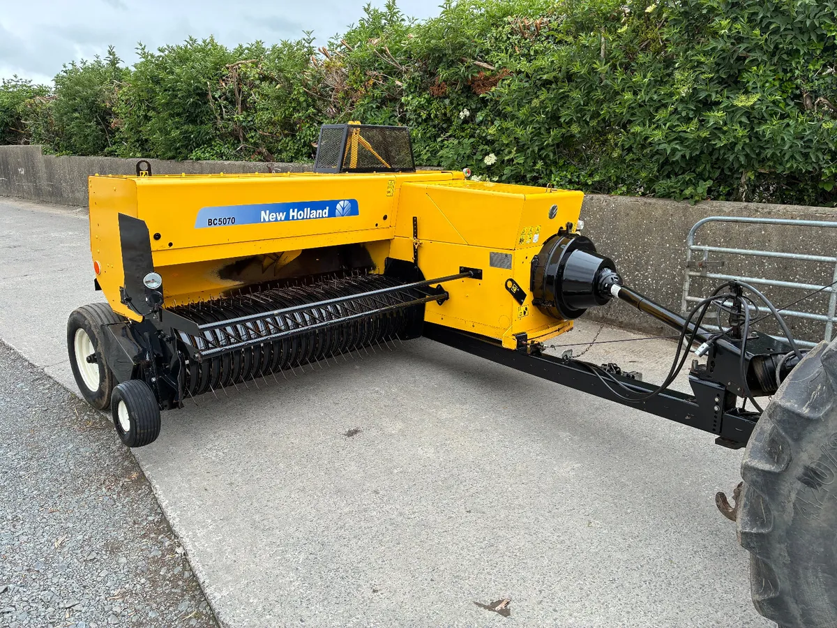 New Holland BC5070 Baler - Image 1