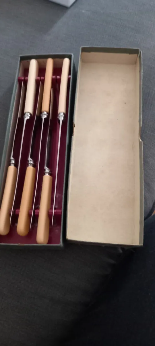 Sheffield knife set - Image 1