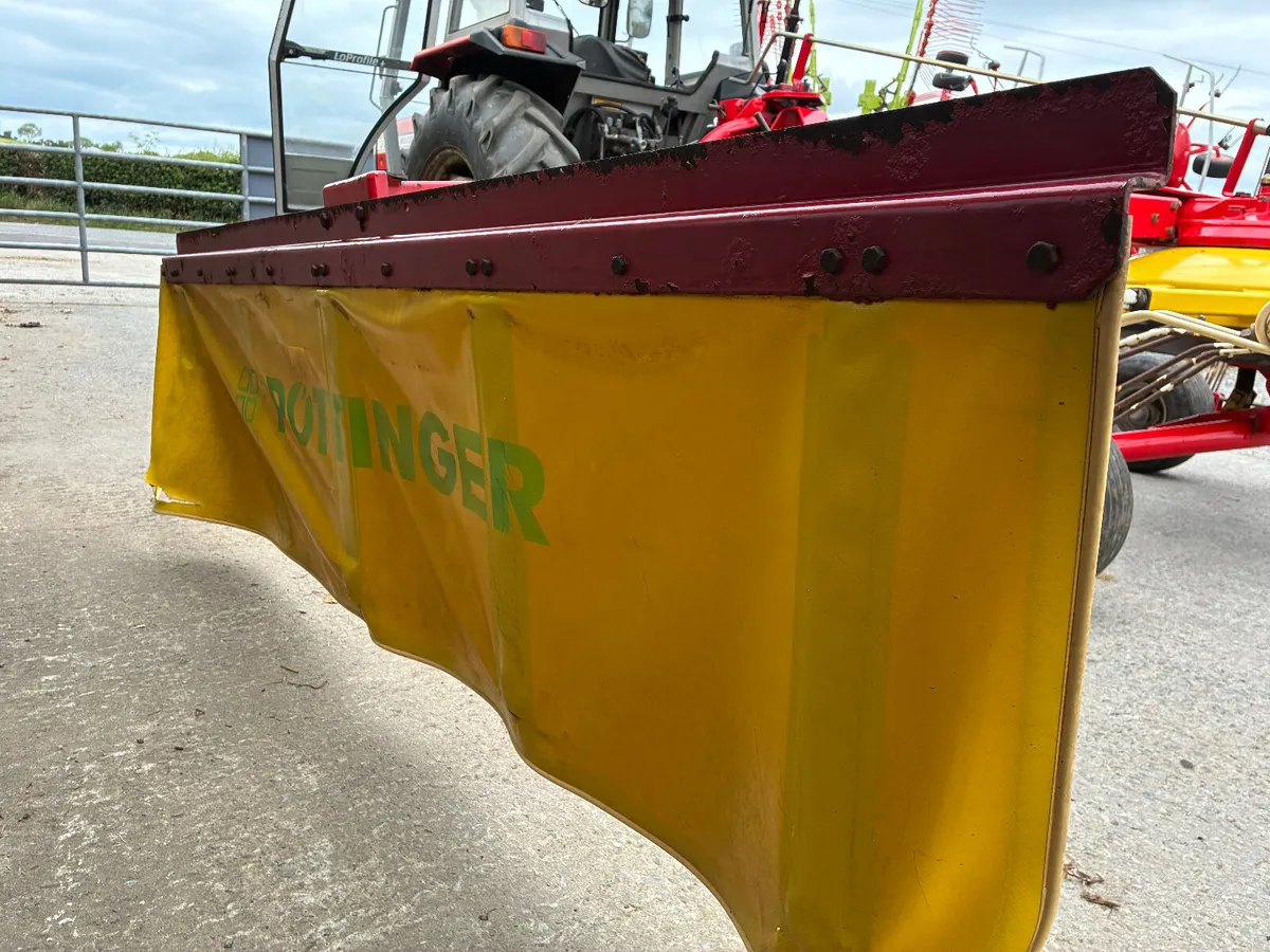 Pottinger EuroTop 421N Rake - Image 4