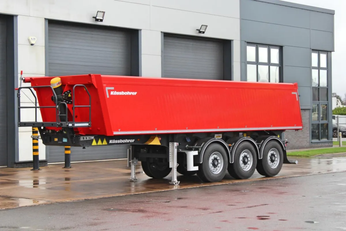 2025 KÄSSBOHRER SKA 3 AXLE ALLOY TIPPING TRAILER - Image 3