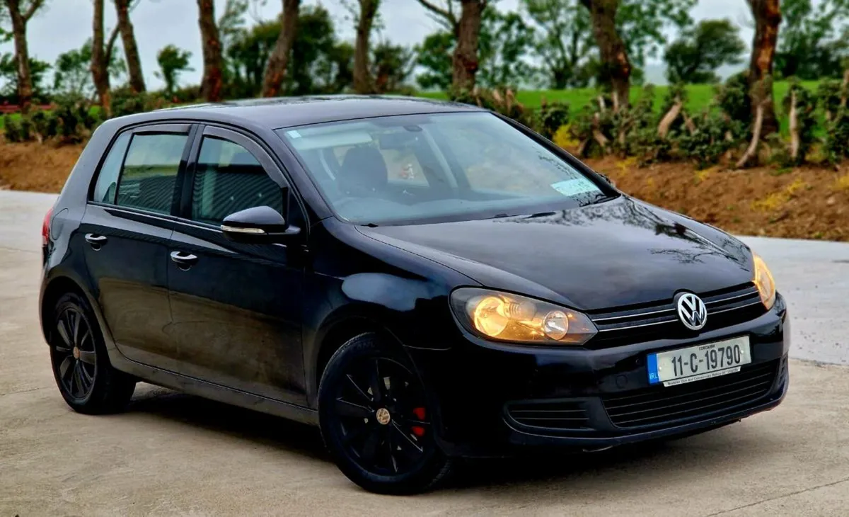 2011 VOLKSWAGEN GOLF 1.6 TDI BLUE MOTION - Image 3