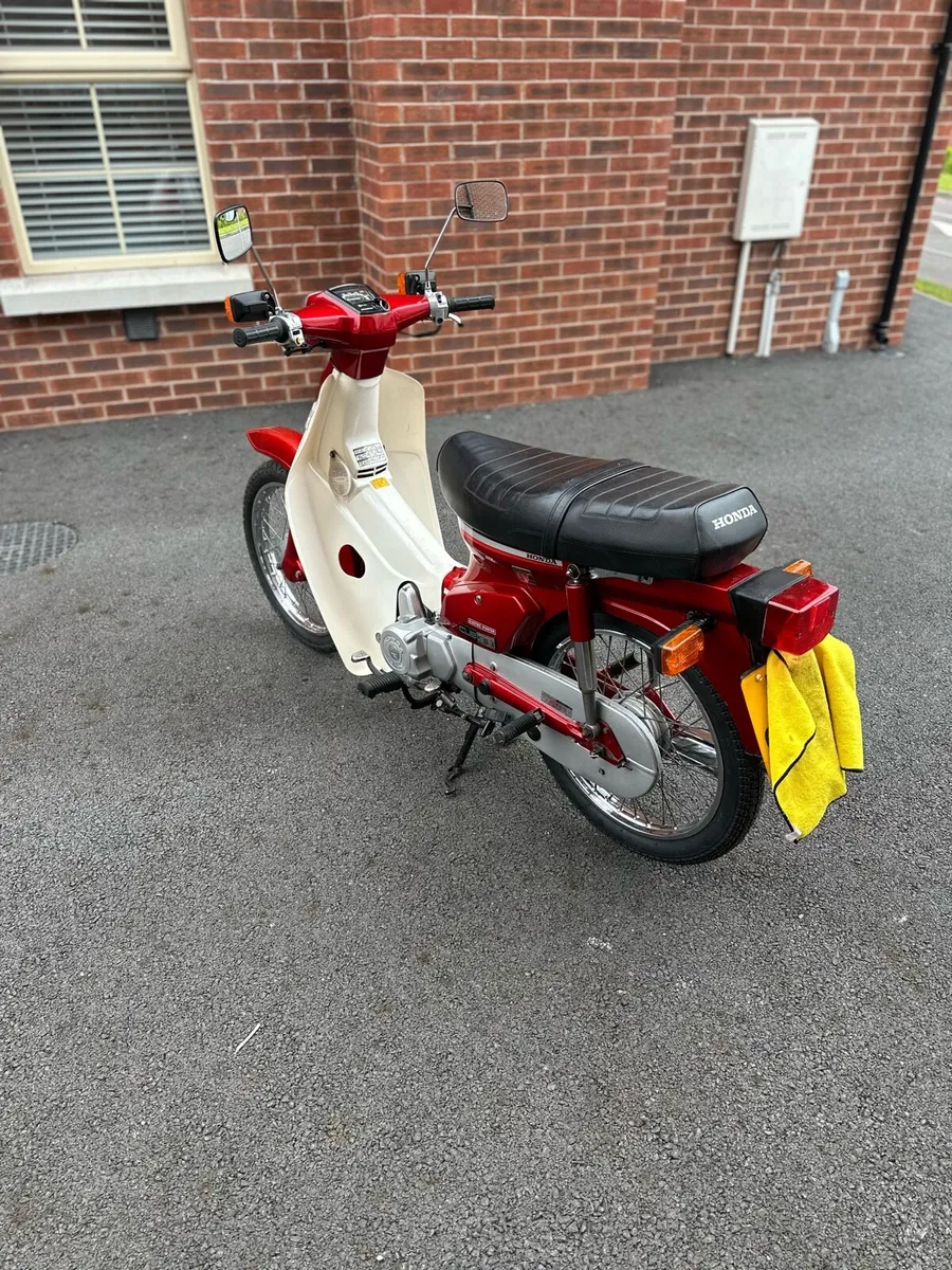 1991 Honda C90 Cub - Image 4