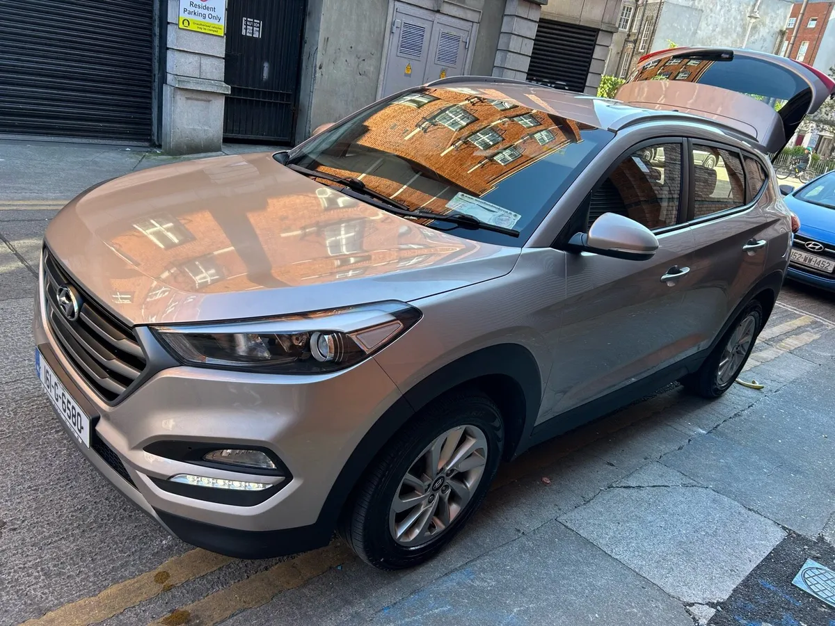 Car - Image 3