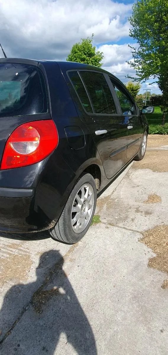 Renault clio 2008 1.2 petrol Monaco edition - Image 4