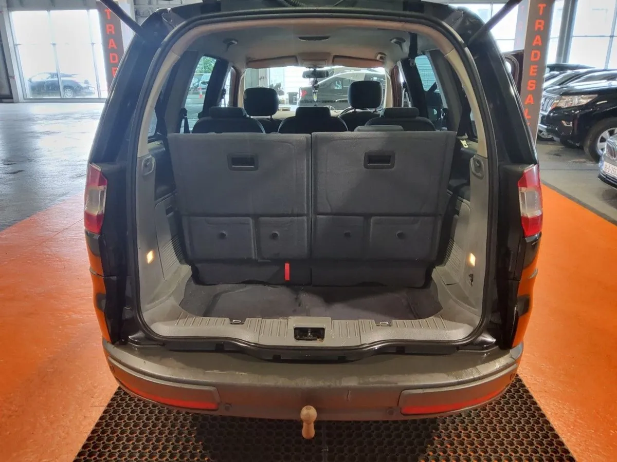 Ford Galaxy 2.0tdci 115 PS Zetec - Image 4