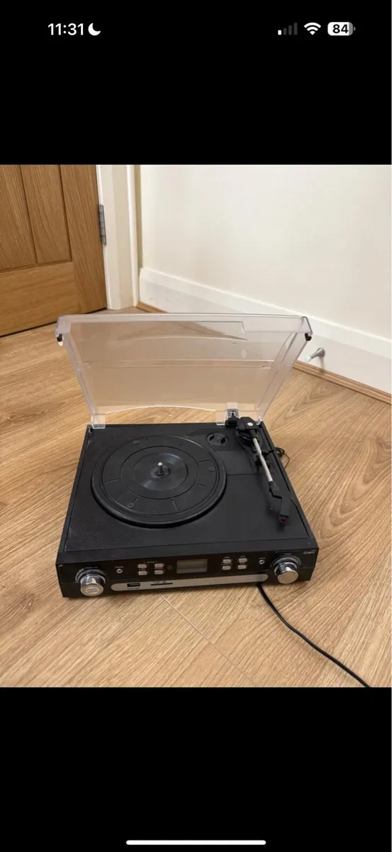 Record player - Image 1