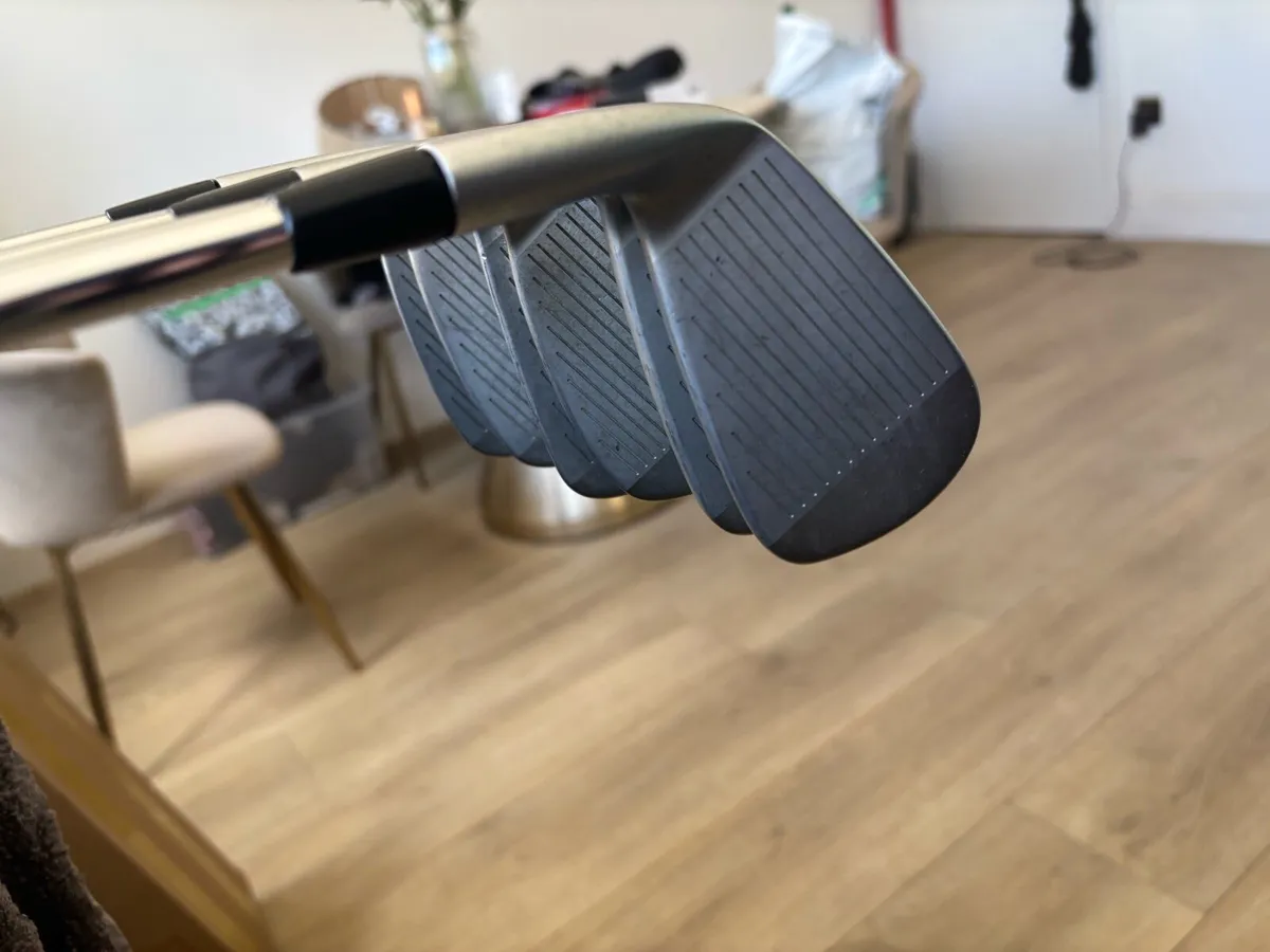 King cobra forged golf irons - Image 4