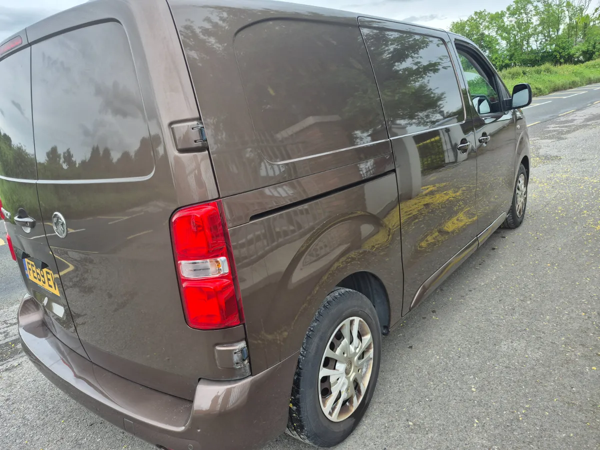 VauxhVivaro 2700 Sportive s/s - Image 3