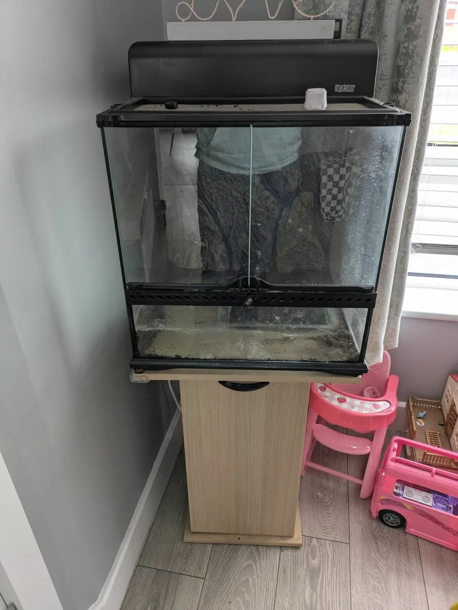 Exo Terra 45x45x45 Glass Terrarium - Image 1