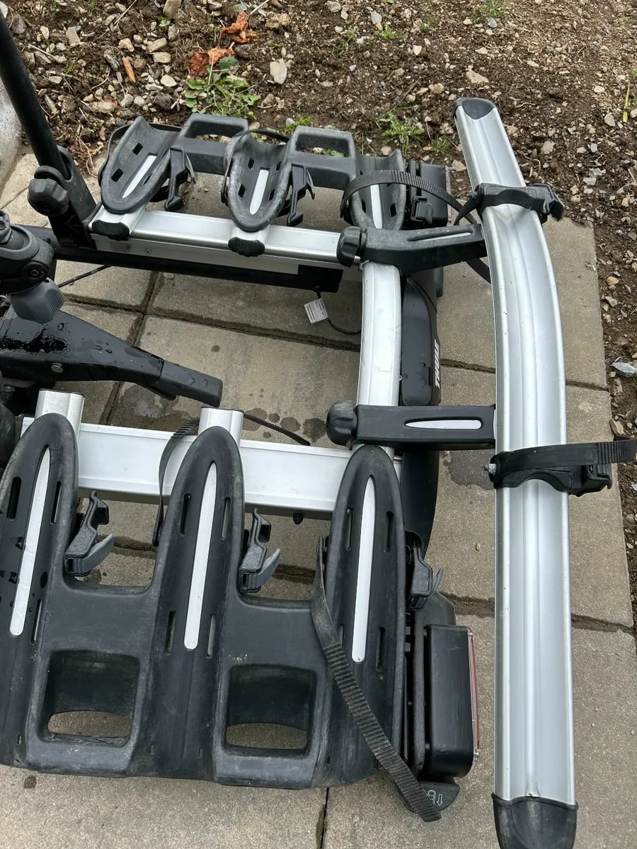 Thule Velocompact 3 - 4 Bike Carrier 927 - Image 2