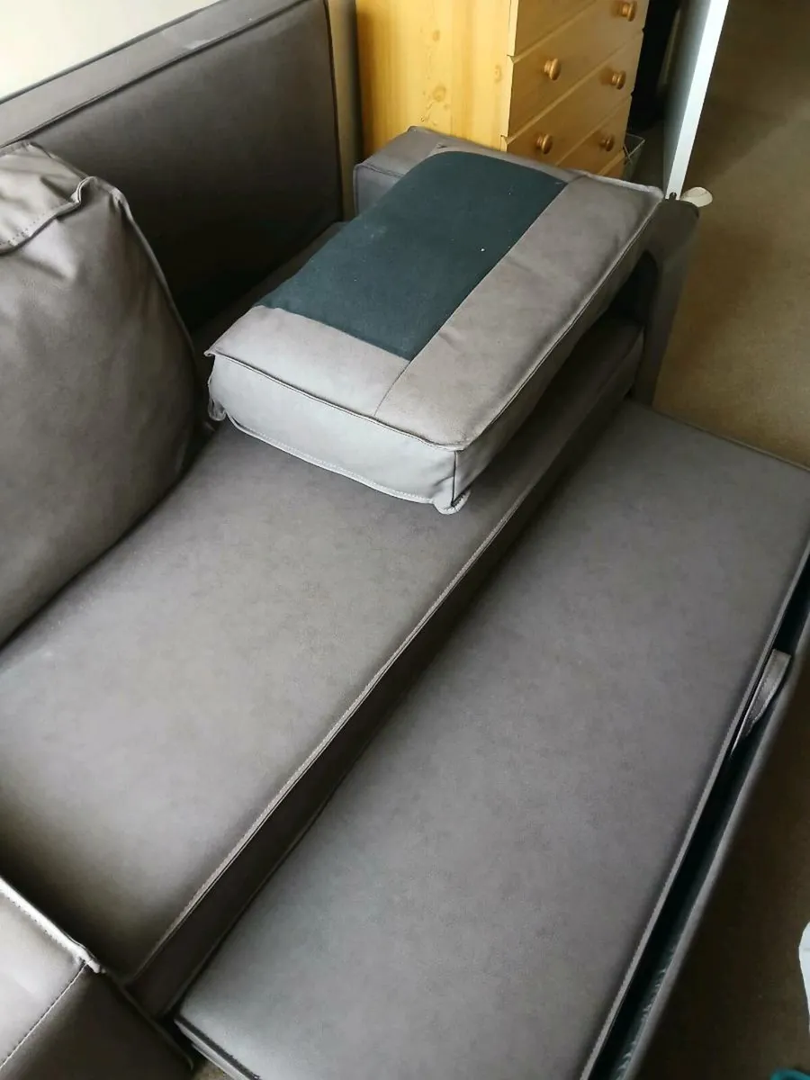 Sofa bed - Image 3
