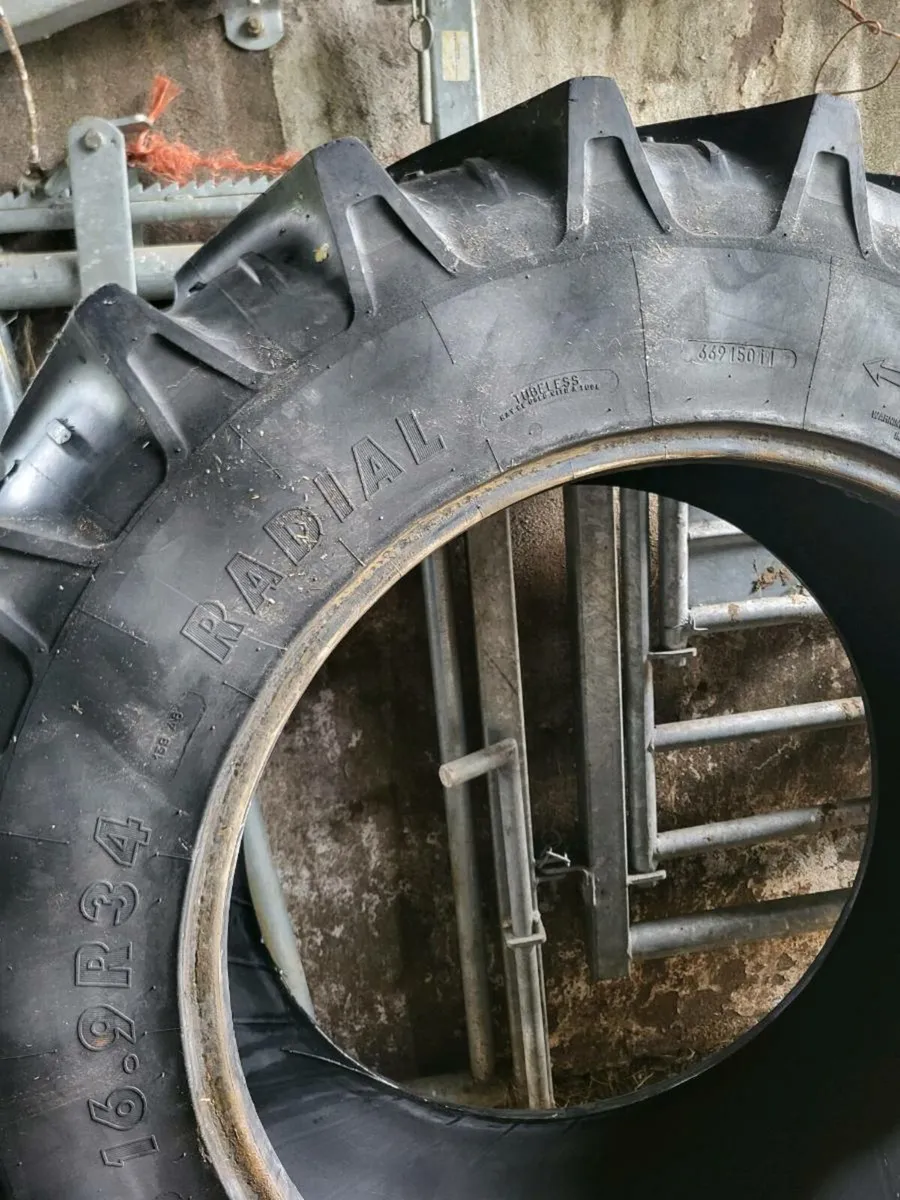 16.9 34  or 420 85 34 tyres - Image 2