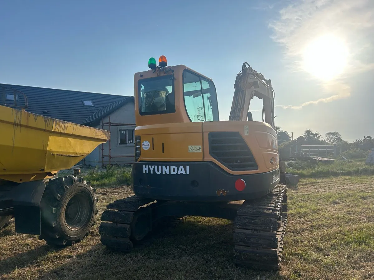 Hyundai 8 ton - Image 1