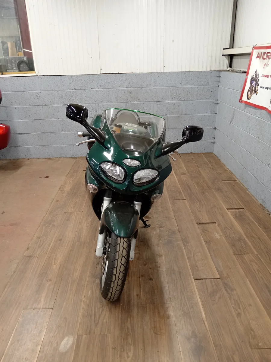 Triumph Sprint ST 955 - Image 3