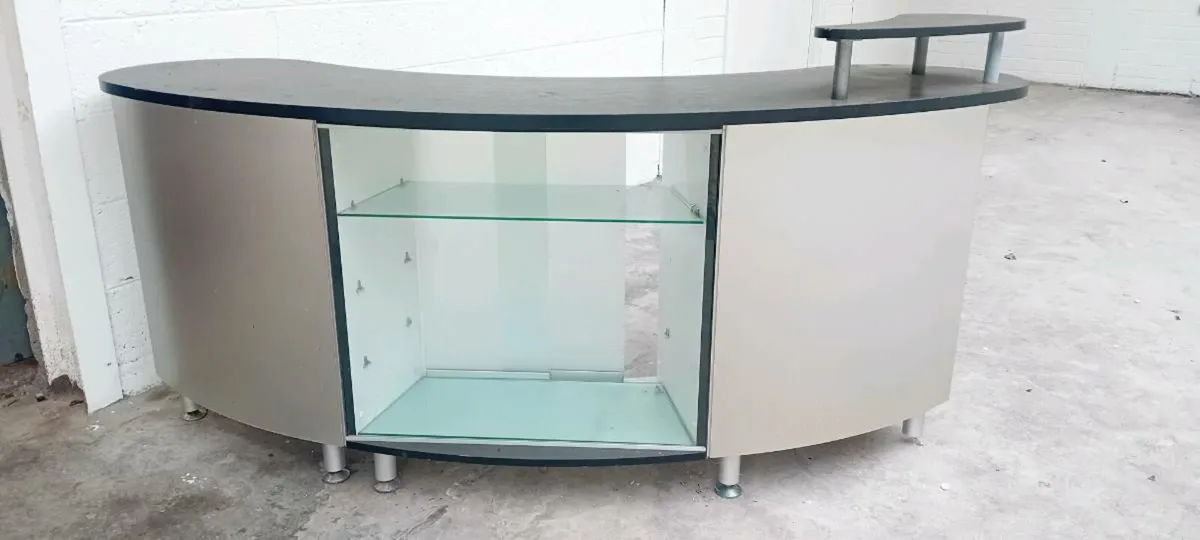 Large Rounded Reception Counter - Image 1