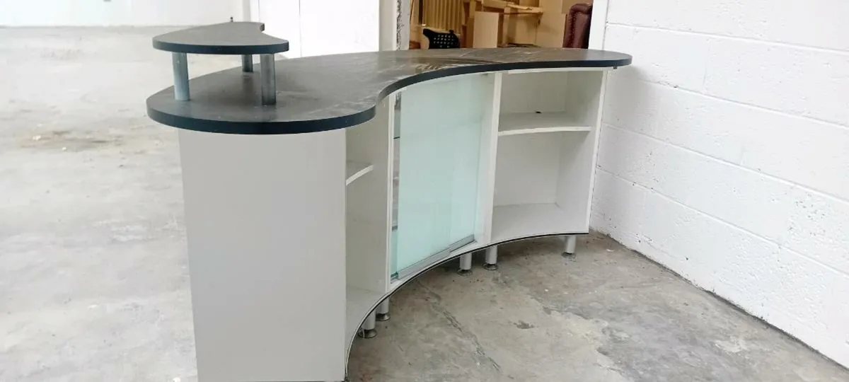 Large Rounded Reception Counter - Image 3