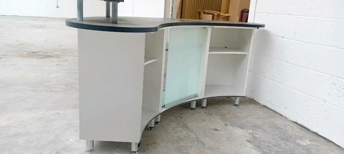 Large Rounded Reception Counter - Image 4